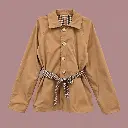 Casaco camel com detalhes axadrezados.webp
