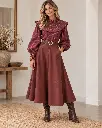 Retrato de moda em tons de vinho palavri 2.webp