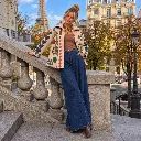 Estilo Parisiense junto à Torre Eiffel.webp