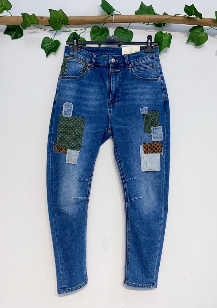 DY856 INDIVIDUAL